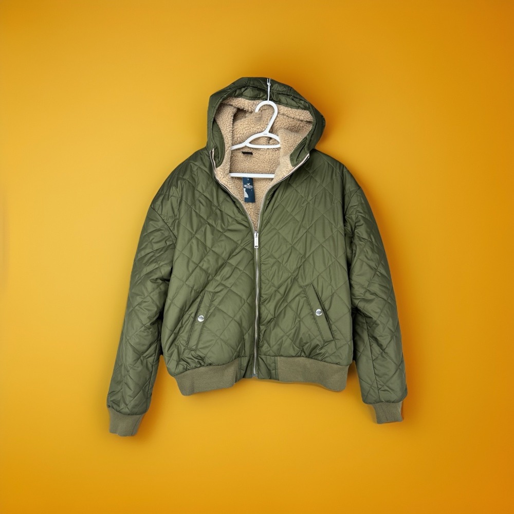 Hollister Reversible Sherpa Puffer Jacket NWT M‎ Olive Green Quilted Teddy Coat